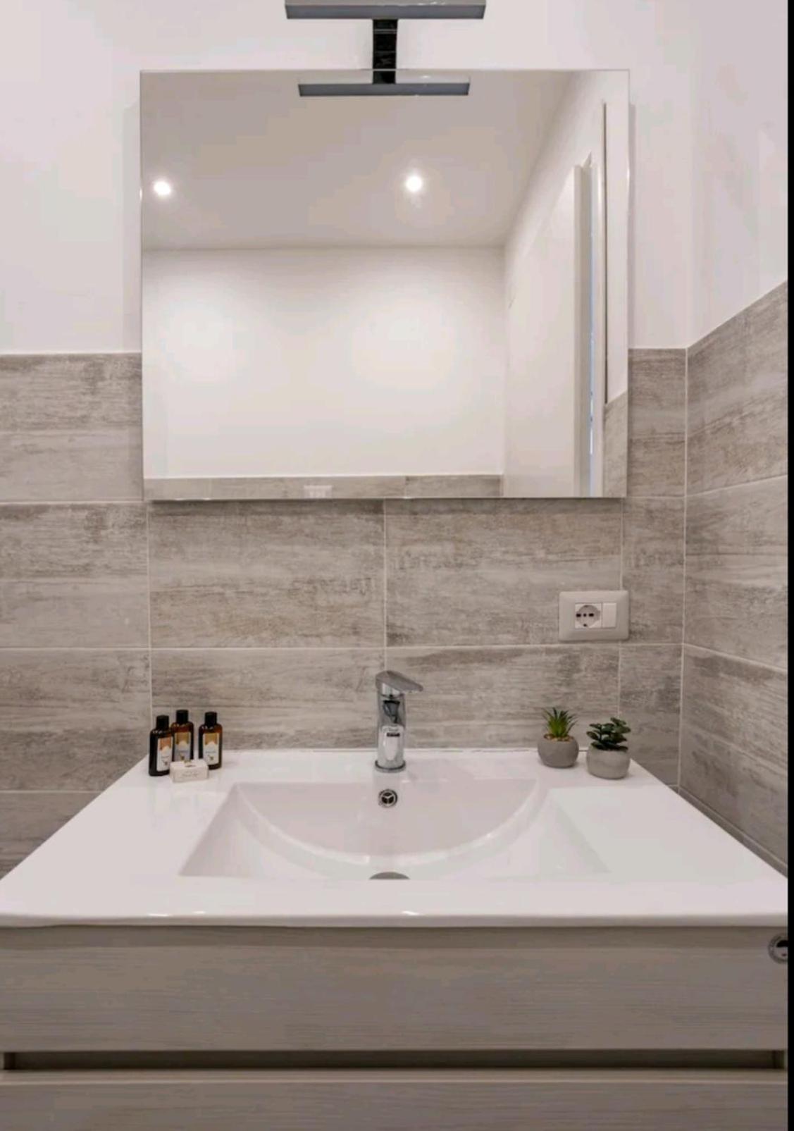 Iris Home Camblione Exteriér fotografie